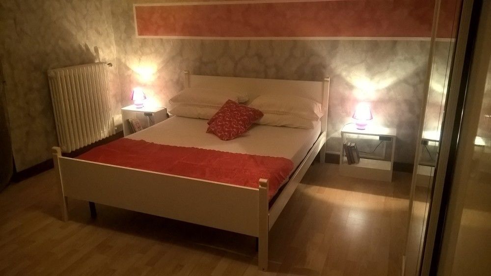 B&B Acquaria Авеццано Экстерьер фото